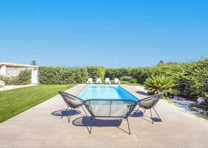 Indaco By Villa Santa Maria Del Focallo